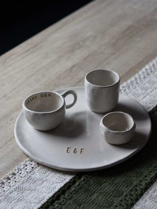 Damat Kahvesi Seti (Servier-Set) besteht aus 4 Teilen